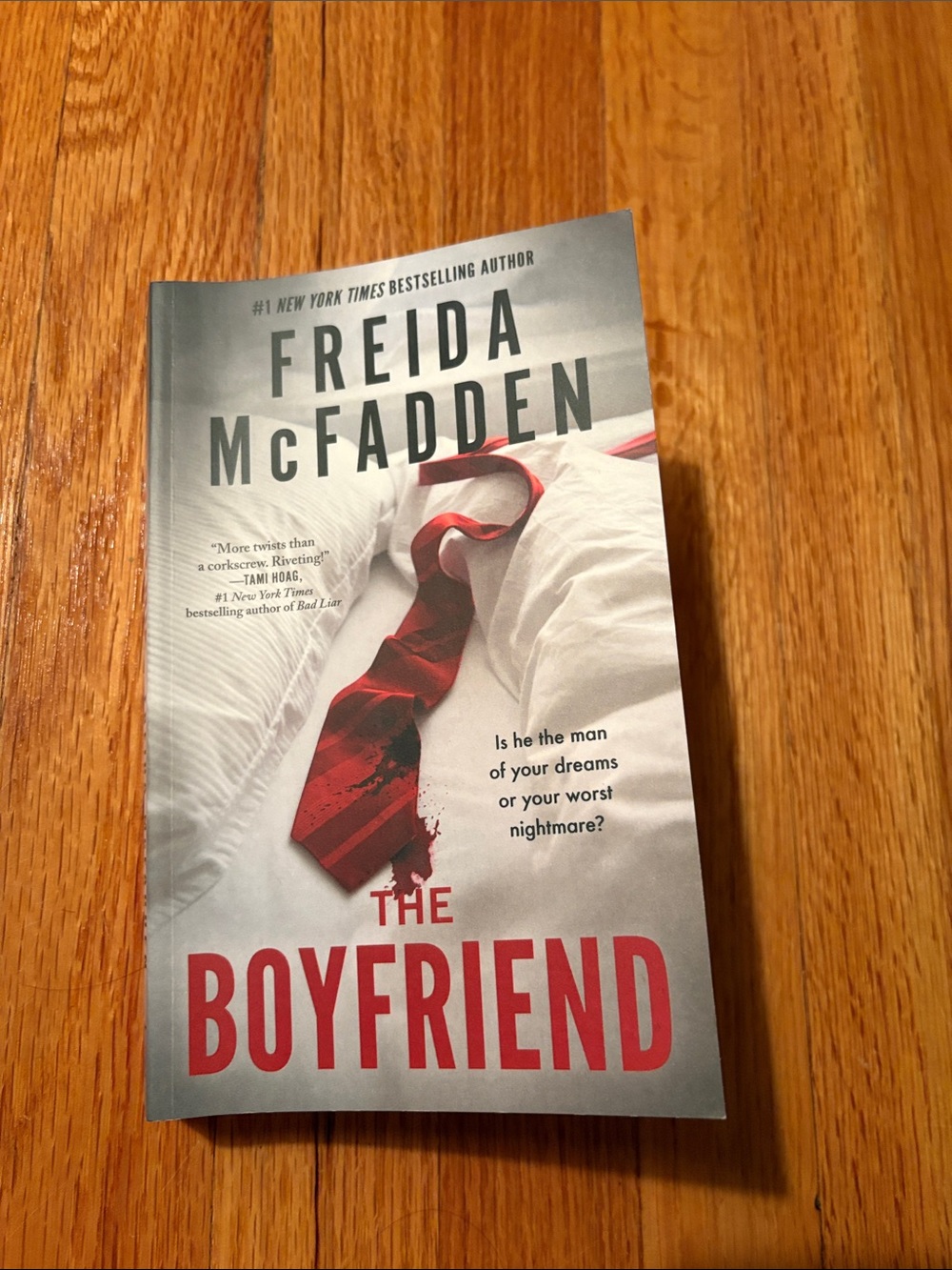 Freida McFadden "The Boyfriend"
